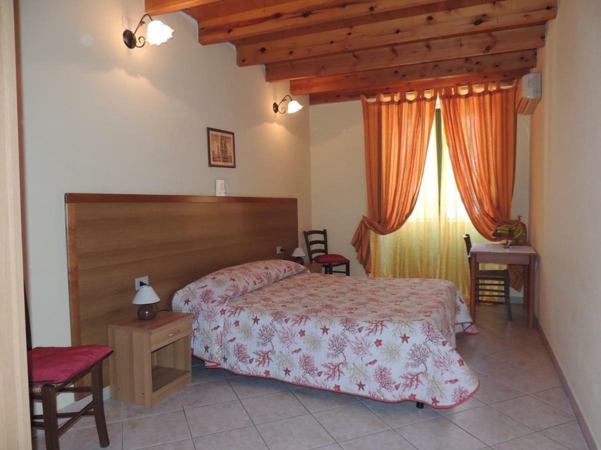 Bed and Breakfast La Marina à Cagliari Extérieur photo