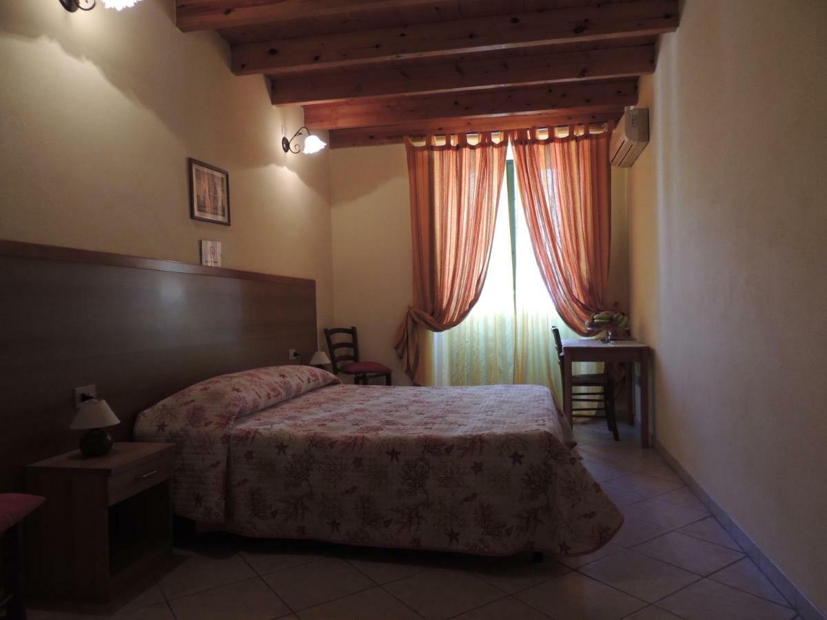 Bed and Breakfast La Marina à Cagliari Extérieur photo