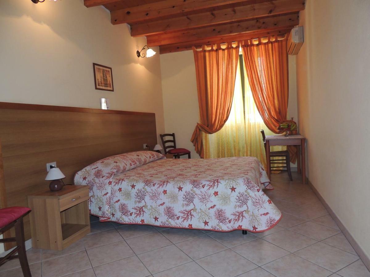 Bed and Breakfast La Marina à Cagliari Extérieur photo